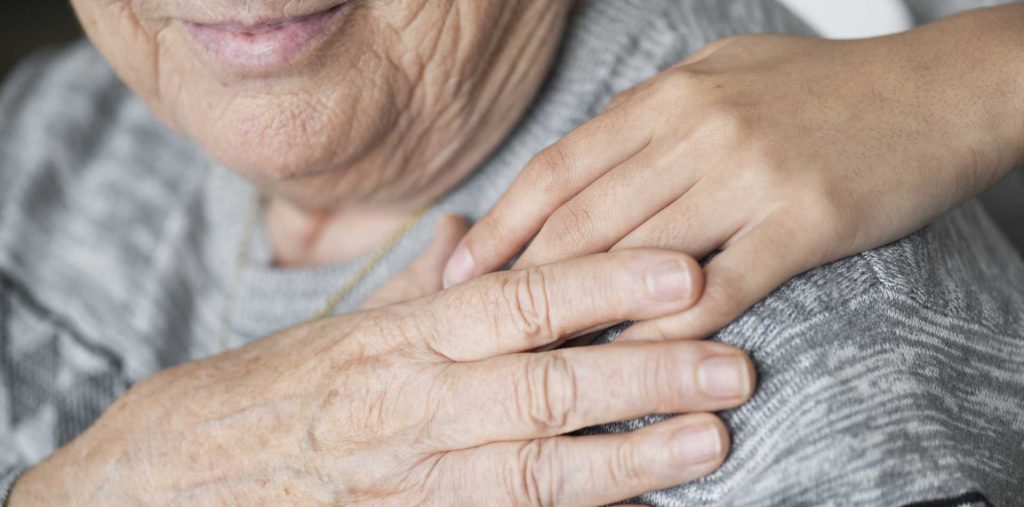 Dinlenirken ortaya çıkan titremeler Parkinson belirtisi olabilir